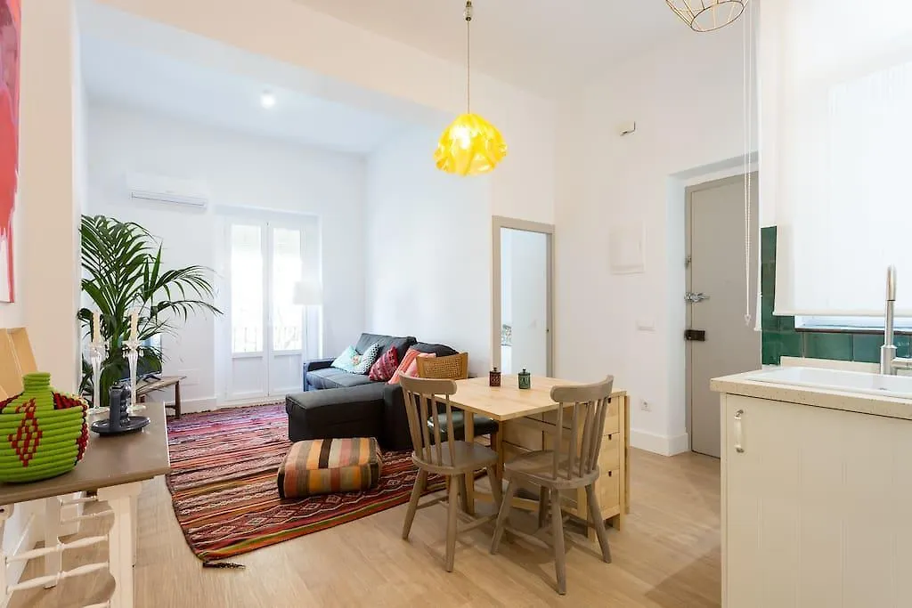 San Bernardo Nine Suites Seville Apartment